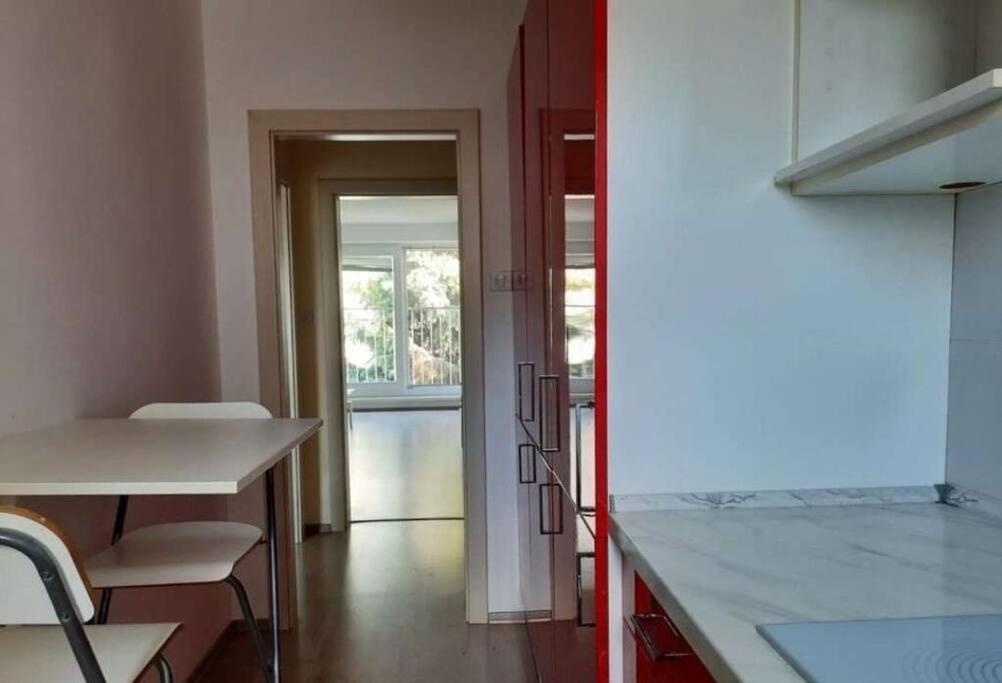 Modern And Light 2-Room Apartment เวียนนา ภายนอก รูปภาพ